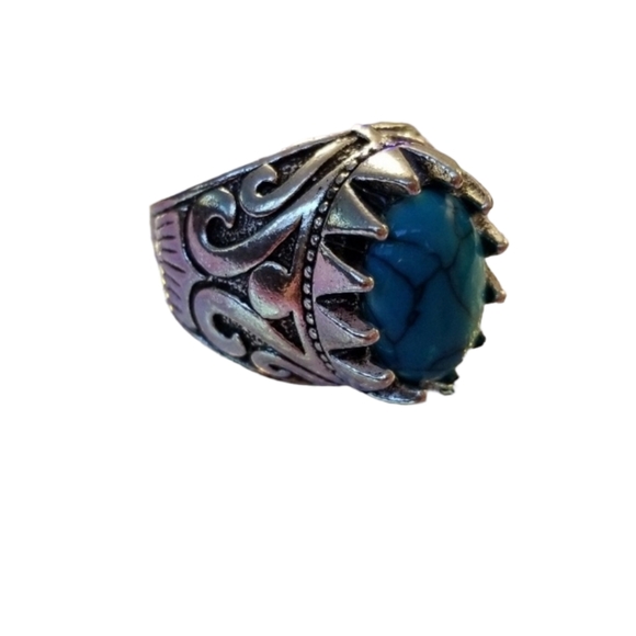 Jewelry - 💎 Green resin stone ring